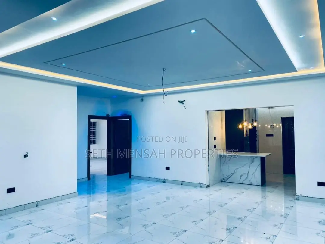 3bdrm House in Skm, Estate for Sale