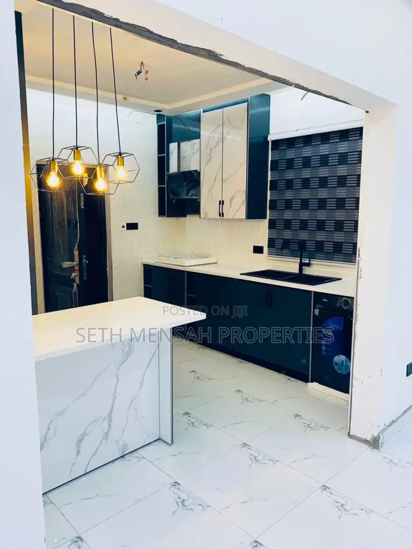 3bdrm House in Skm, Estate for Sale