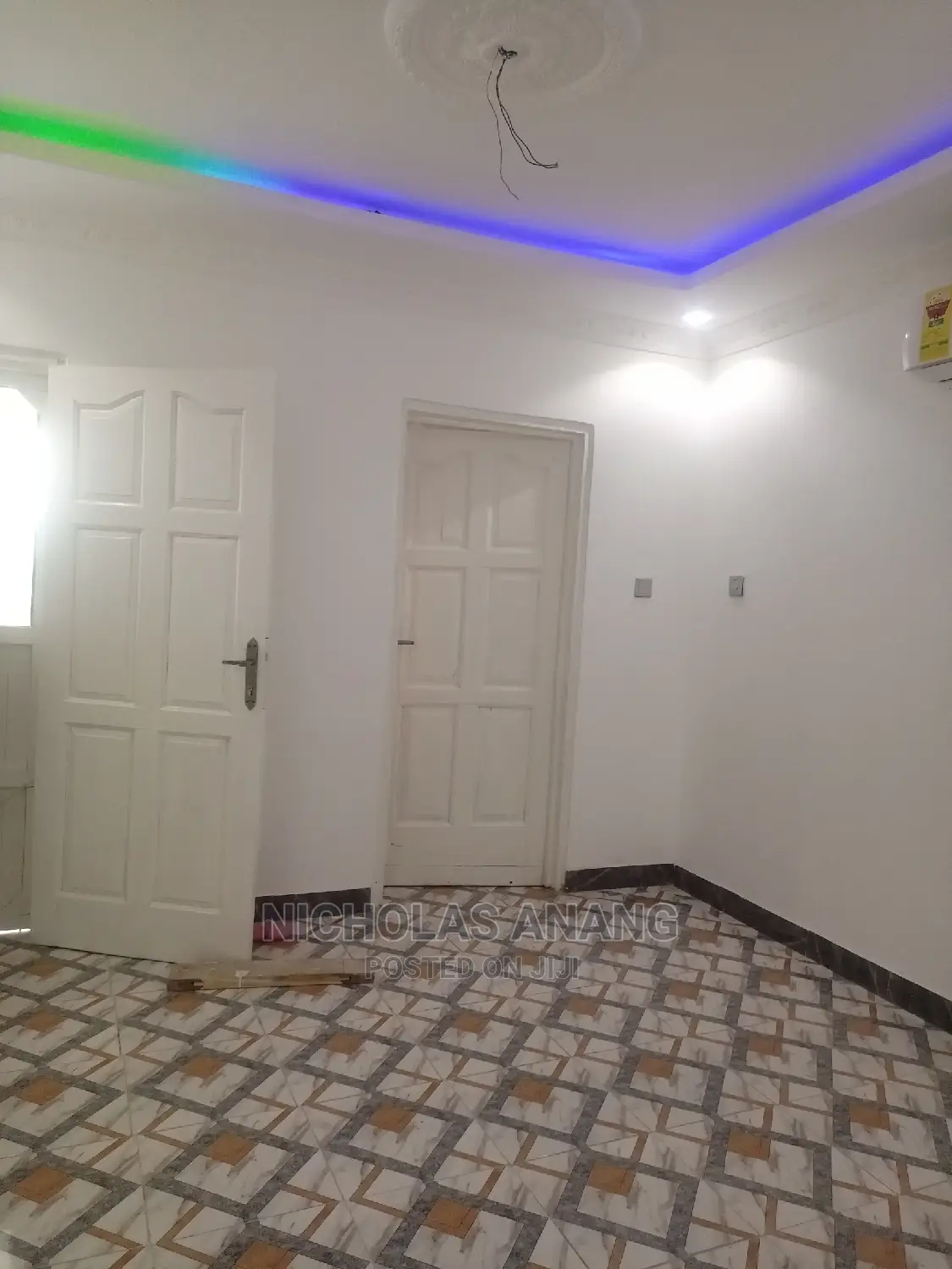 1bdrm Apartment in the Dorns Properties, New Town for Rent
