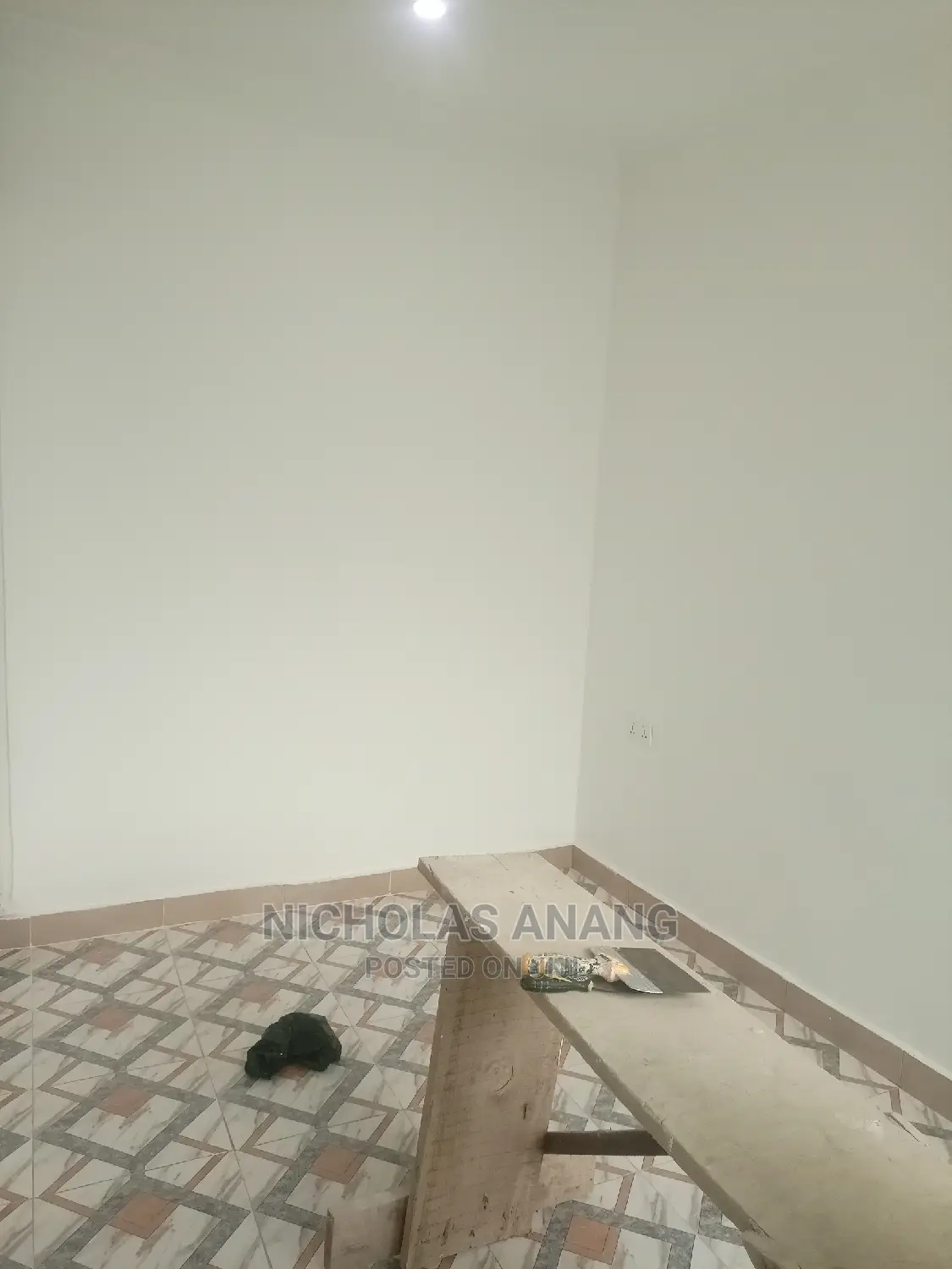 1bdrm Apartment in the Dorns Properties, New Town for Rent
