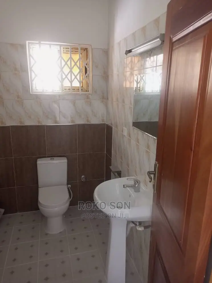 3bdrm House in Dr Roko, Haatso for sale