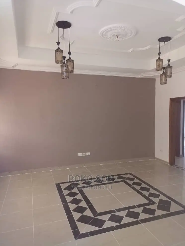3bdrm House in Dr Roko, Haatso for sale