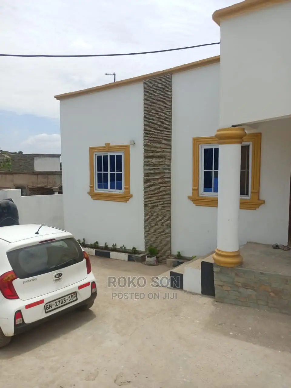 4bdrm House in Dr Roko, Ashomang Estate for sale