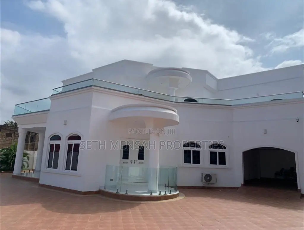 5bdrm House in Skm, Bawaleshie for Sale