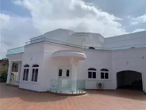 5bdrm House in Skm, Bawaleshie for Sale