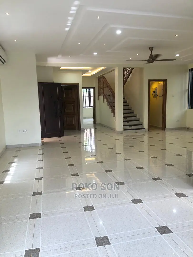 4bdrm Duplex in Dr Roko, North Legon for Sale