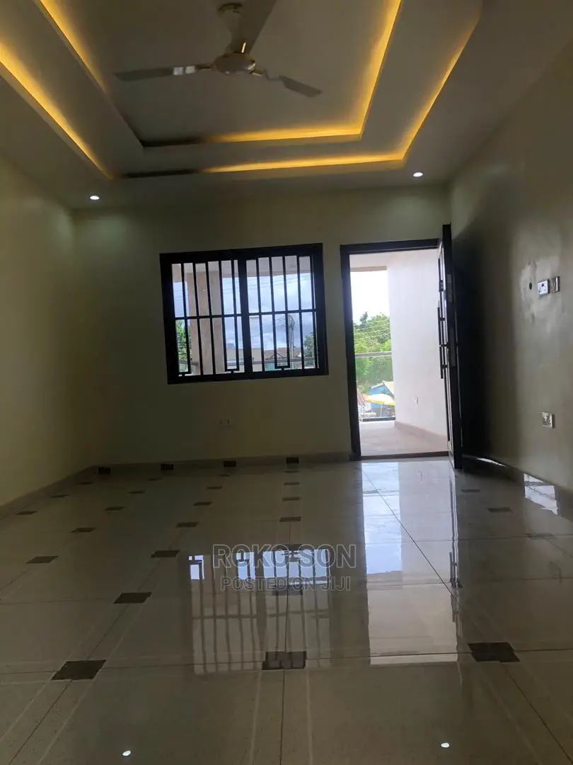 4bdrm Duplex in Dr Roko, North Legon for Sale
