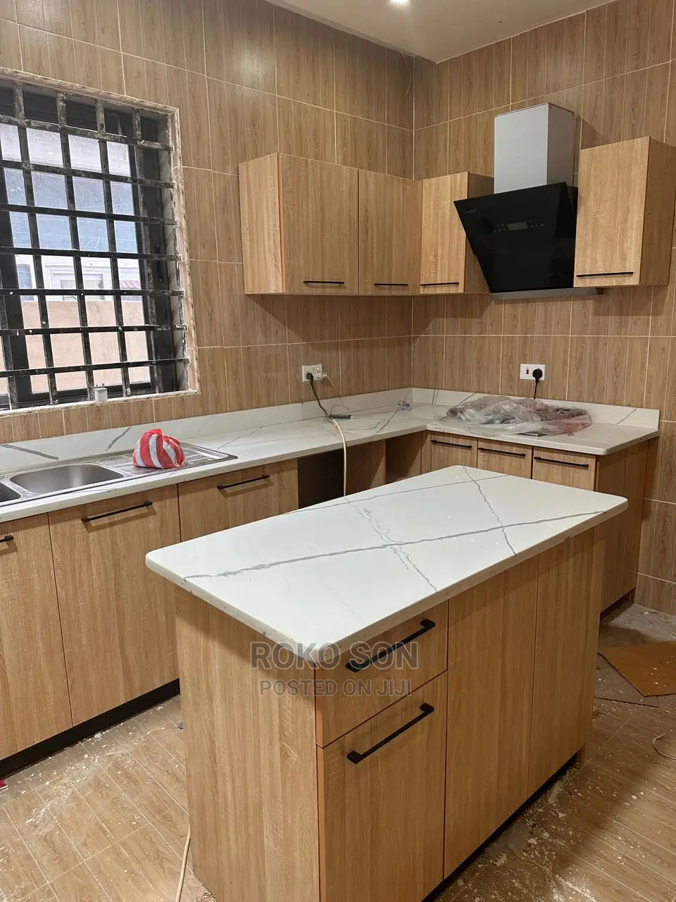 5bdrm Duplex in Dr Roko, Accra Metropolitan for sale
