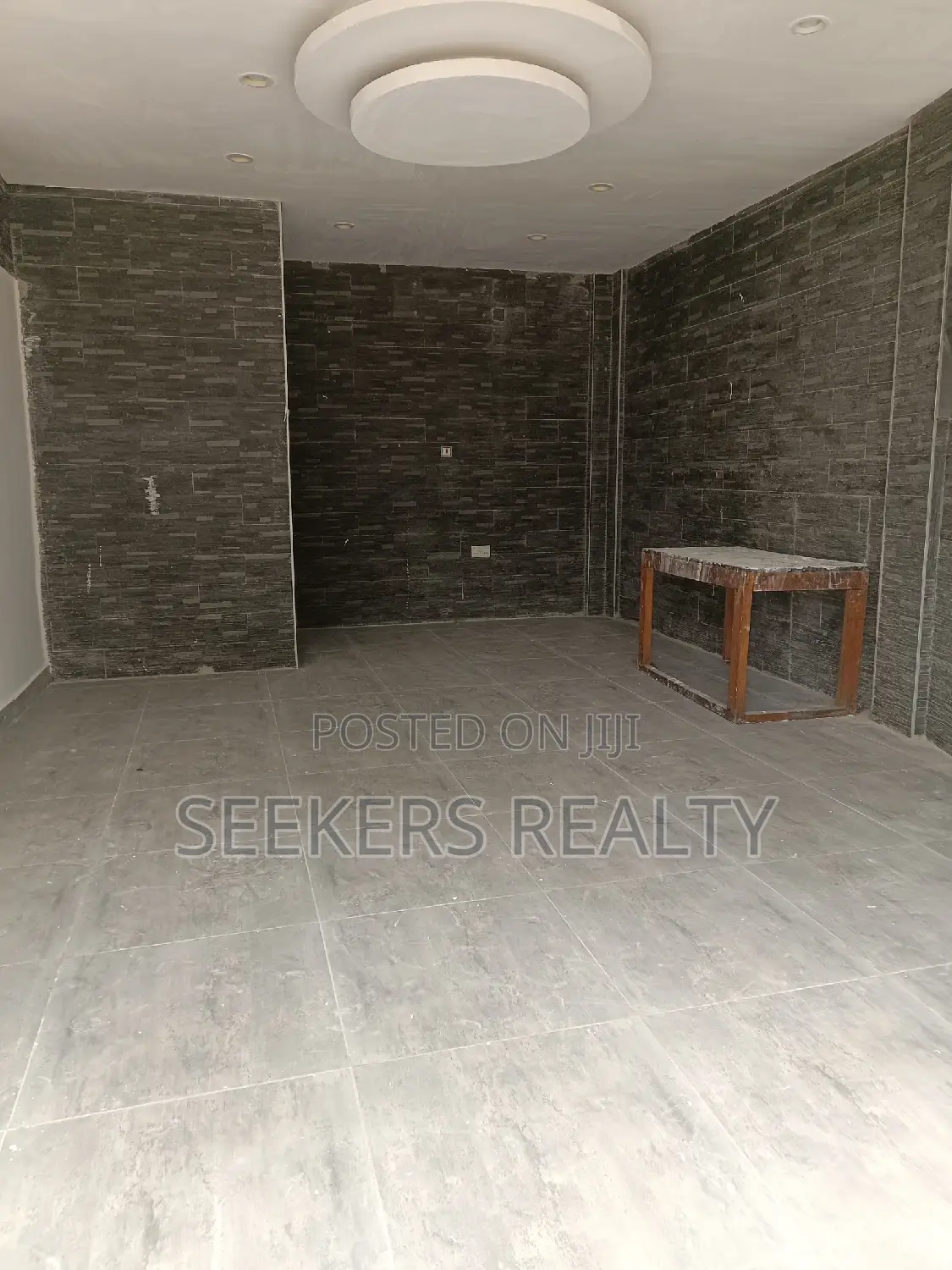 A Single Shop for Rent at Osu Oxford Street