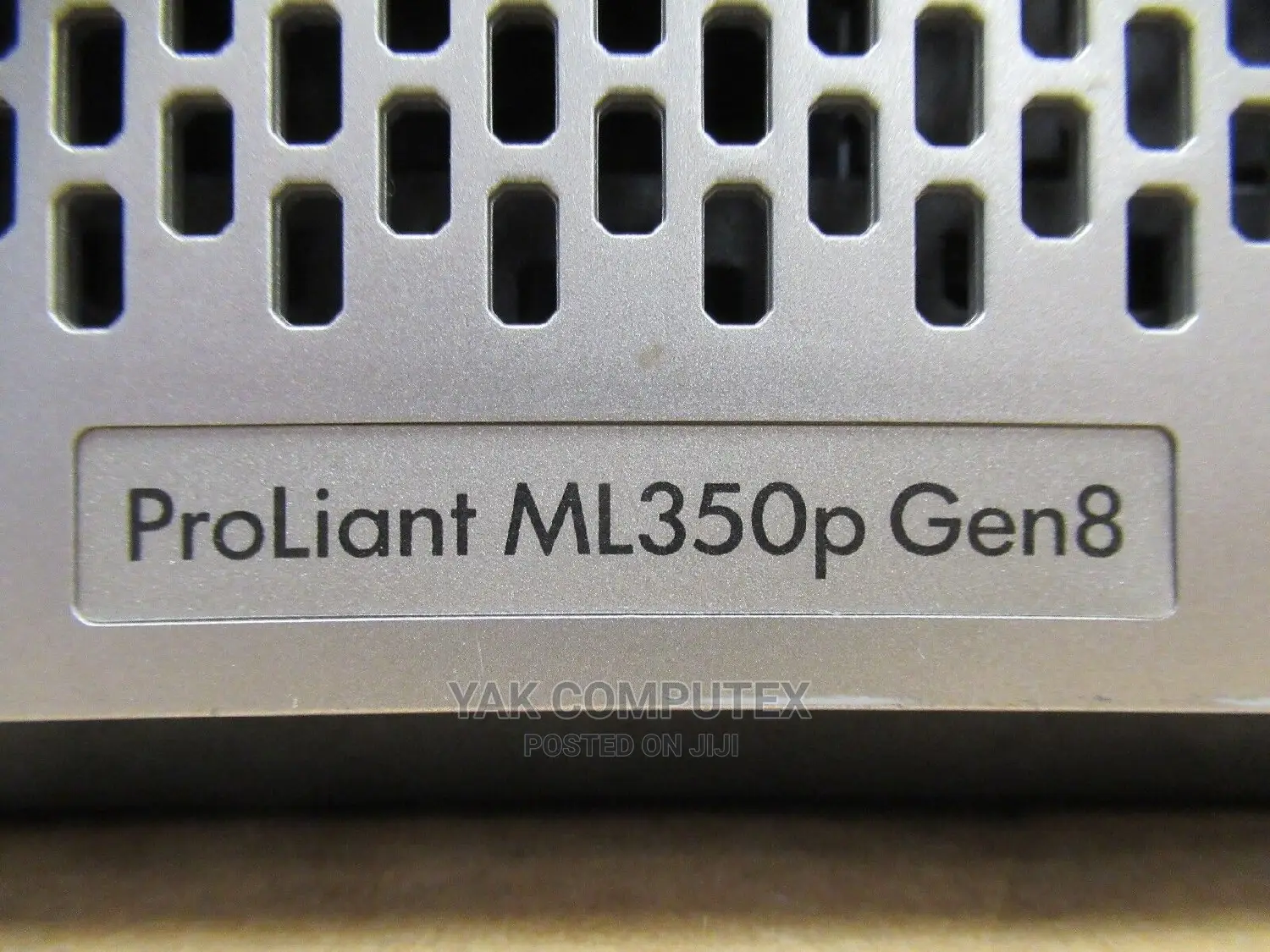 Server HP ProLiant DL380P Gen8 32GB Intel Xeon HDD 2T