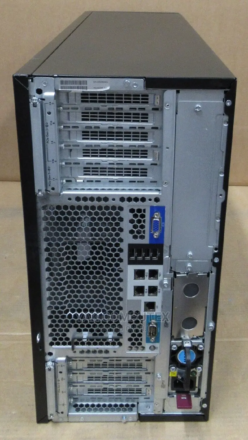 Server HP ProLiant DL380P Gen8 32GB Intel Xeon HDD 2T