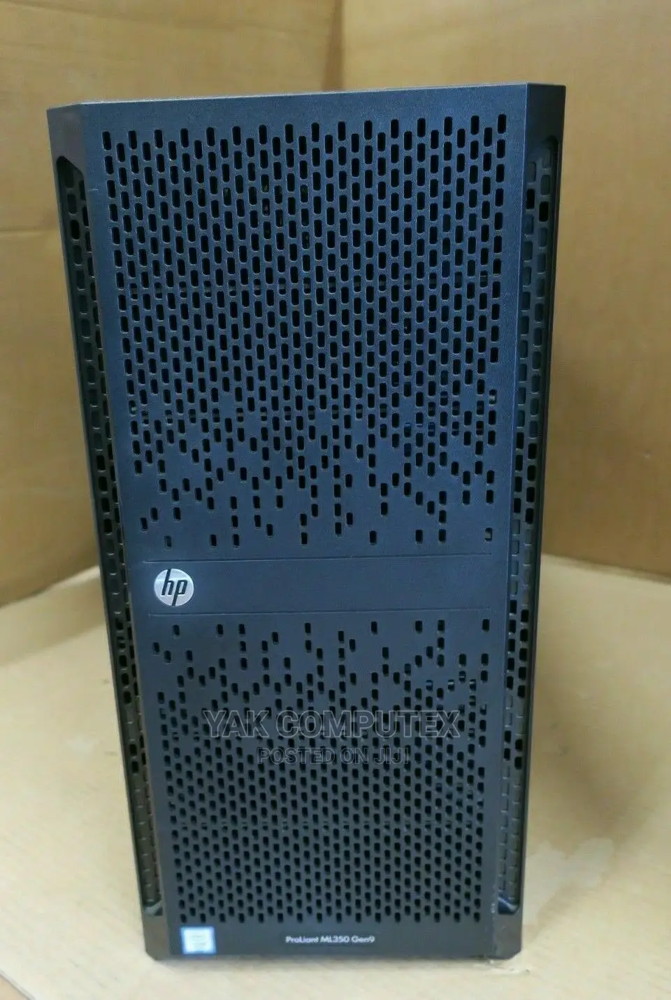 Server HP ProLiant DL380P Gen8 32GB Intel Xeon HDD 2T