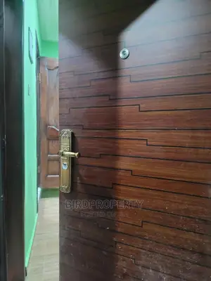 1bdrm Room & Parlour in Birdproperty, School Junction for rent