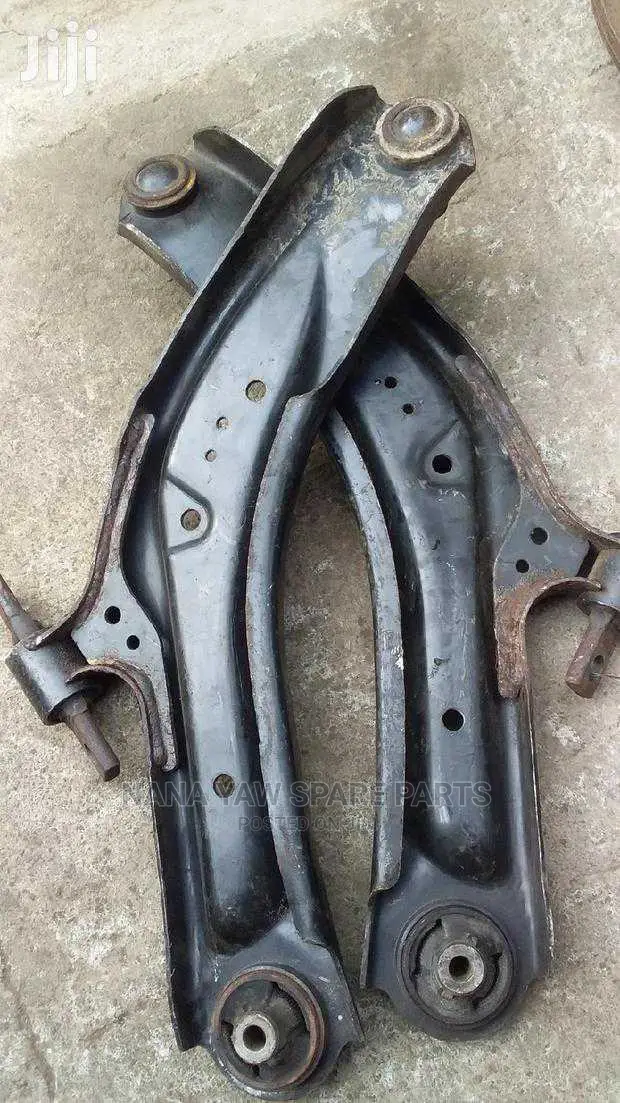 Nissan Roque Lower Arm