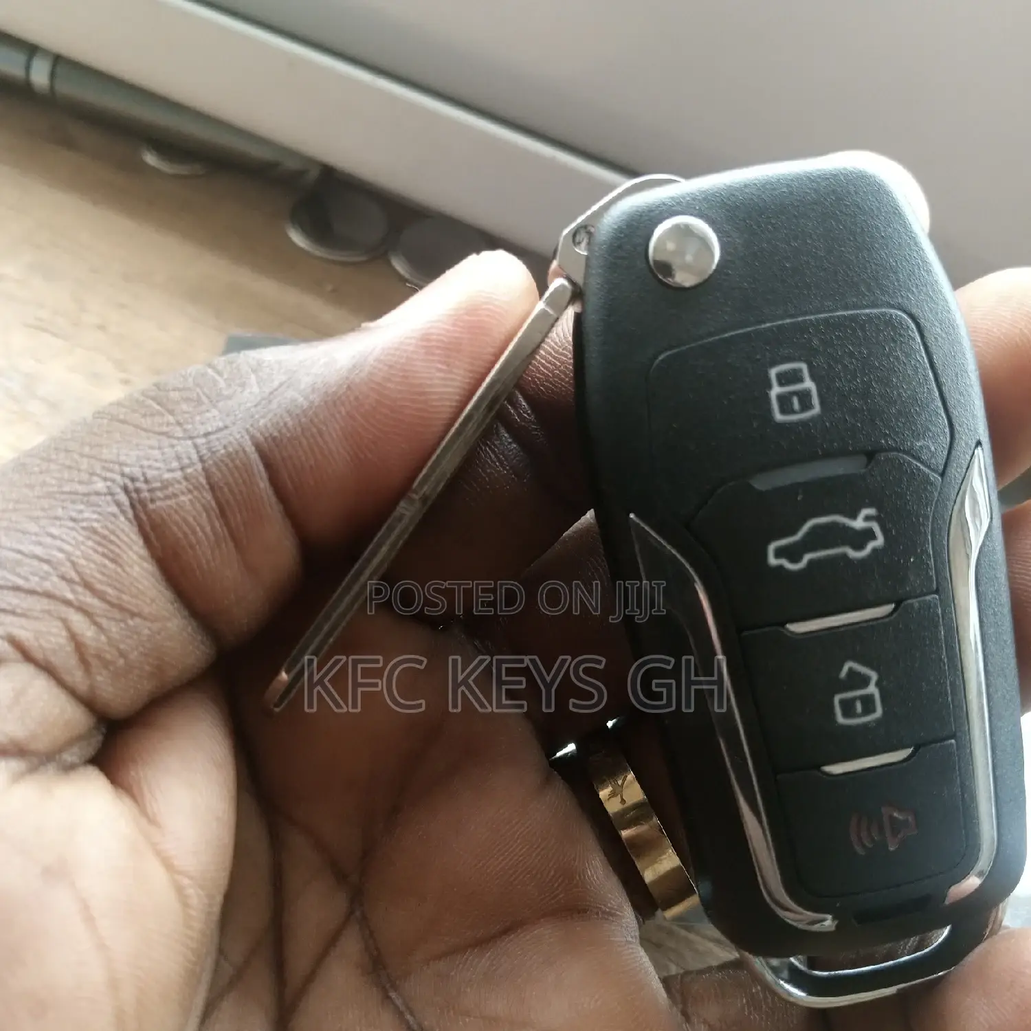 Hyundai Flipped Out Key