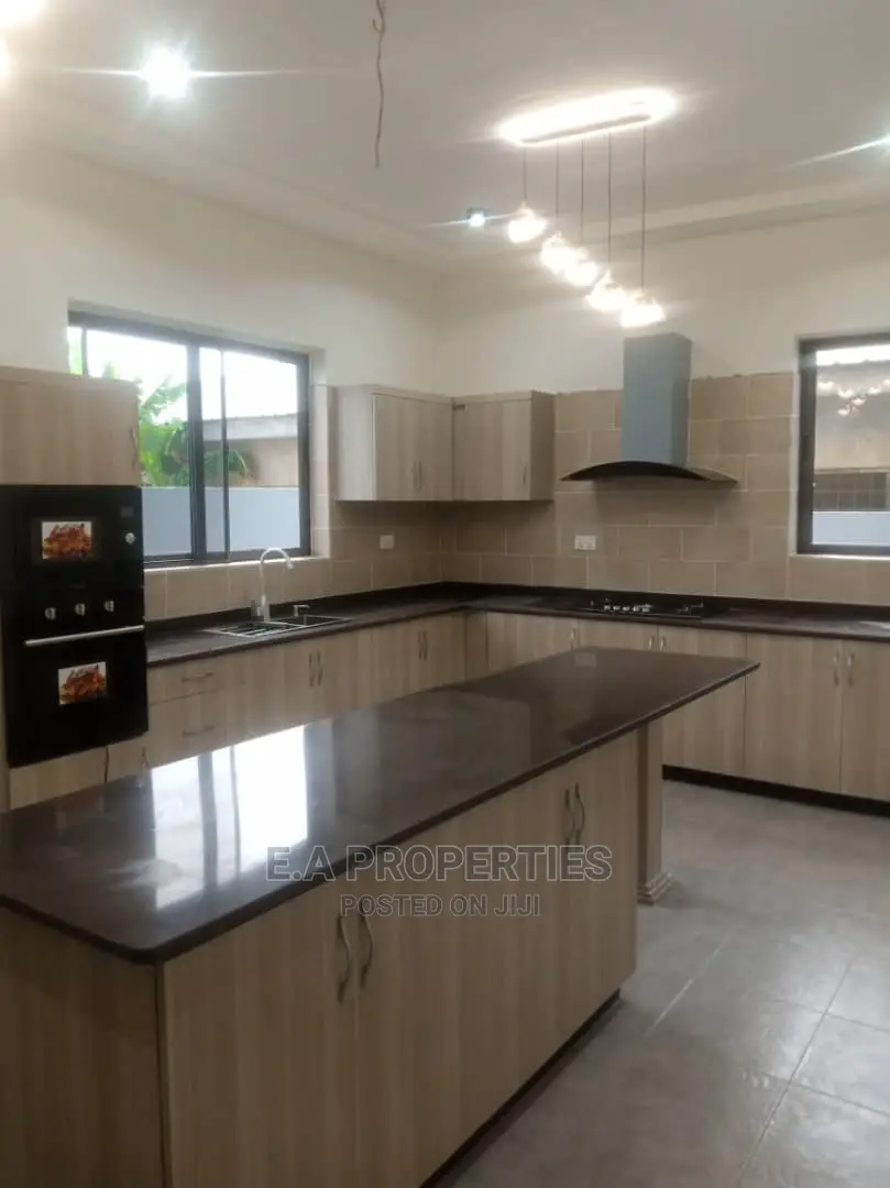 4bdrm House in E A Properties, Ghana Flag for sale