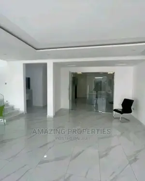 4bdrm House in East Legon for Sale