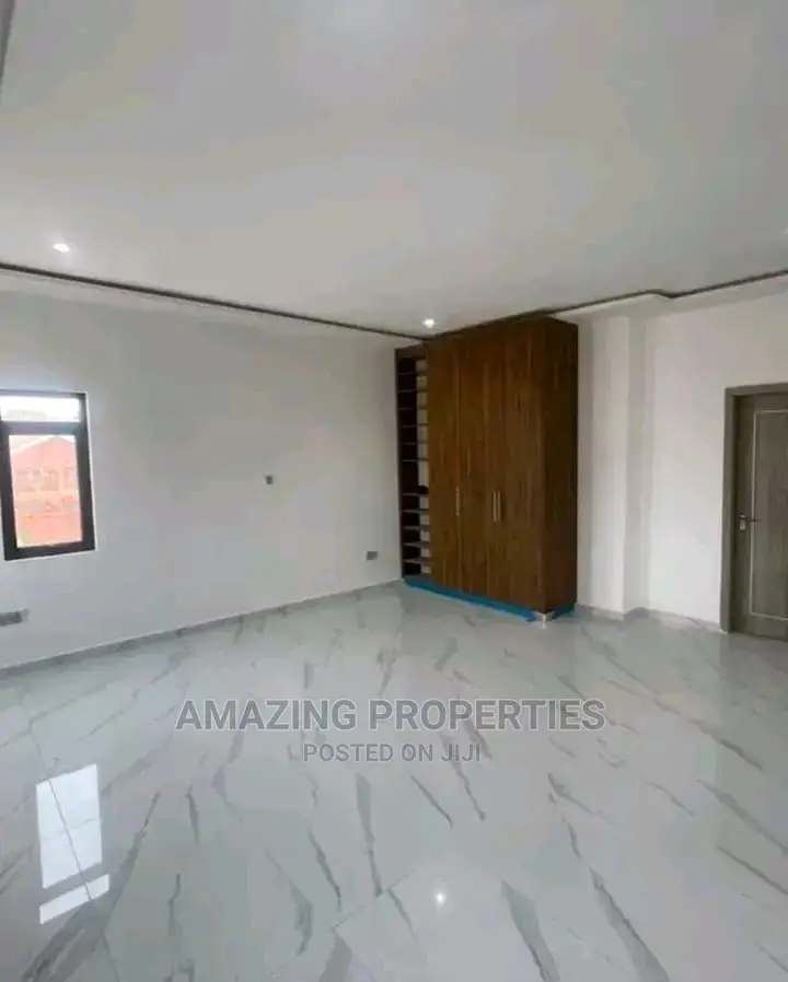 4bdrm House in East Legon for Sale