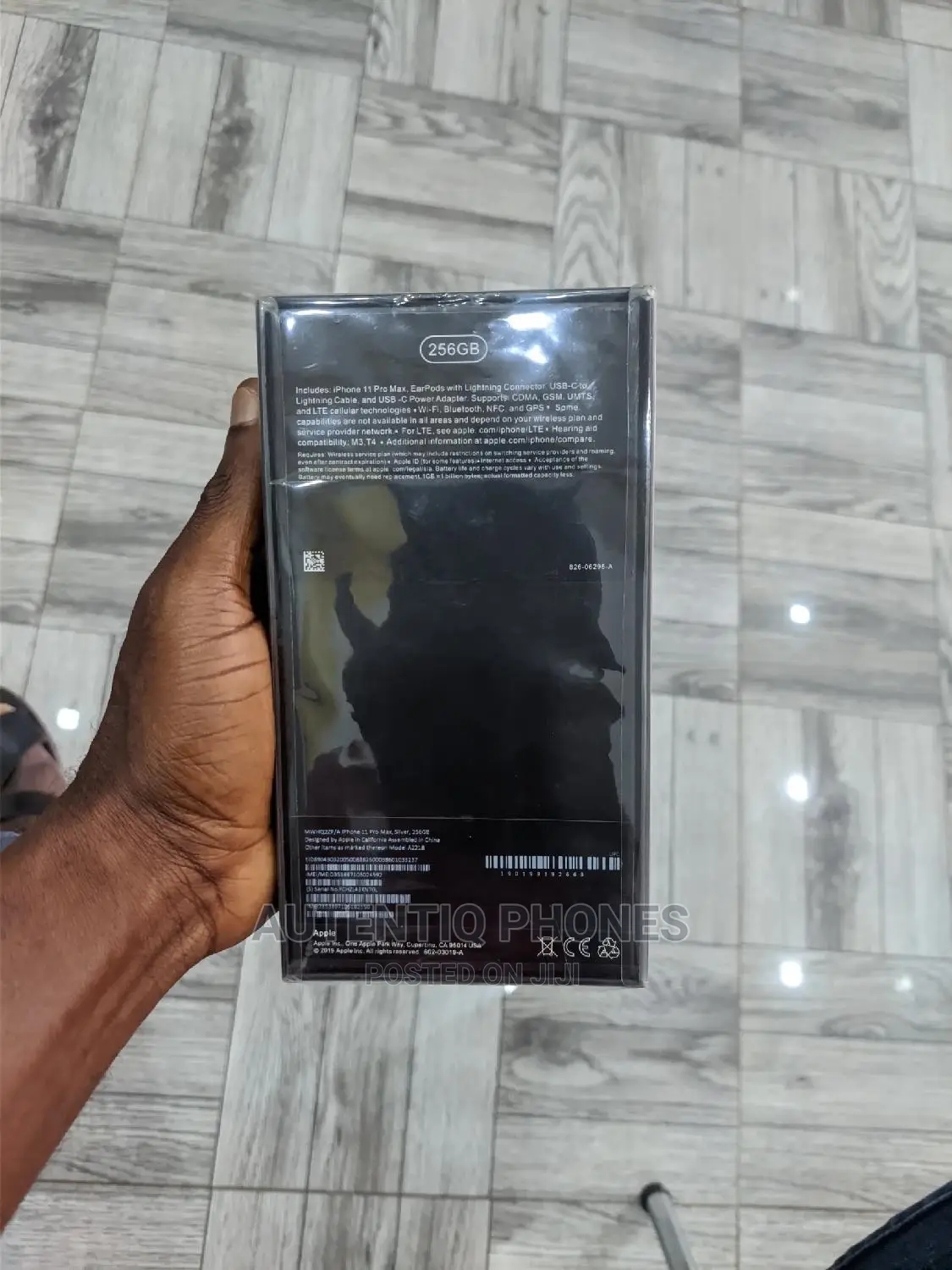 New Apple iPhone 11 Pro Max 256 GB Gold