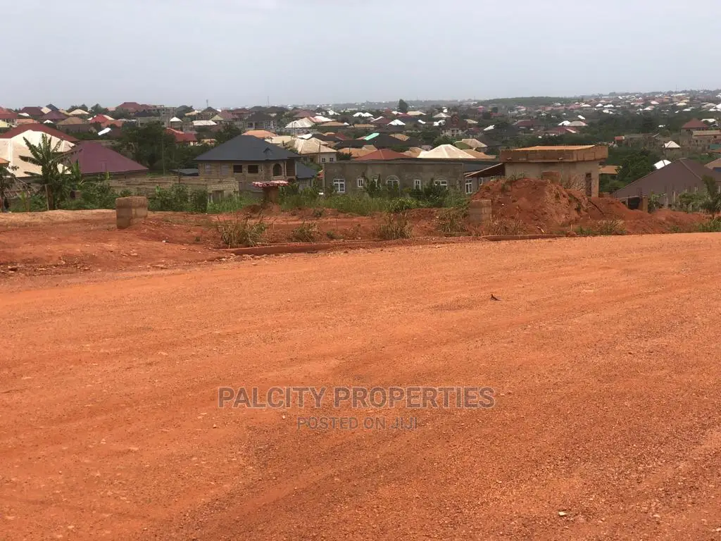 6bdrm House in Santasi Darko, Kumasi Metropolitan for Sale