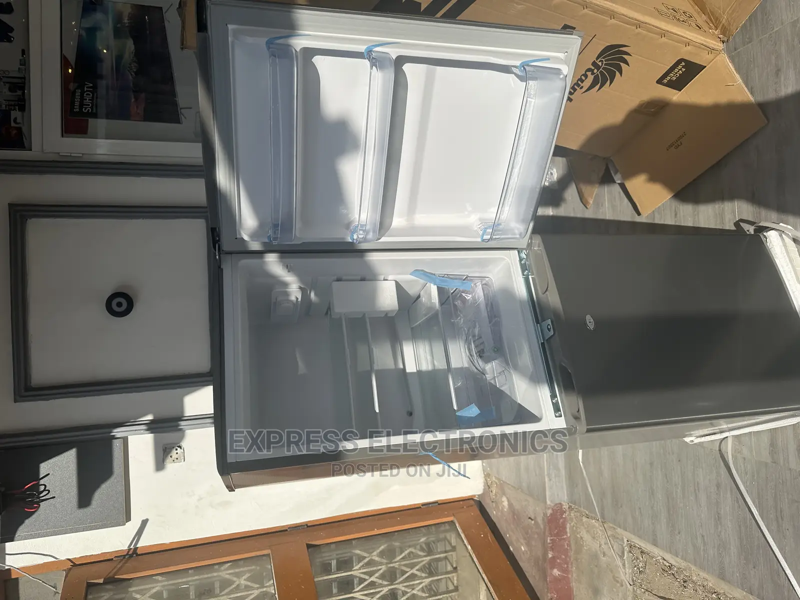 Pearl Bottles Freezer PF-200B (140 Liter)Fridge