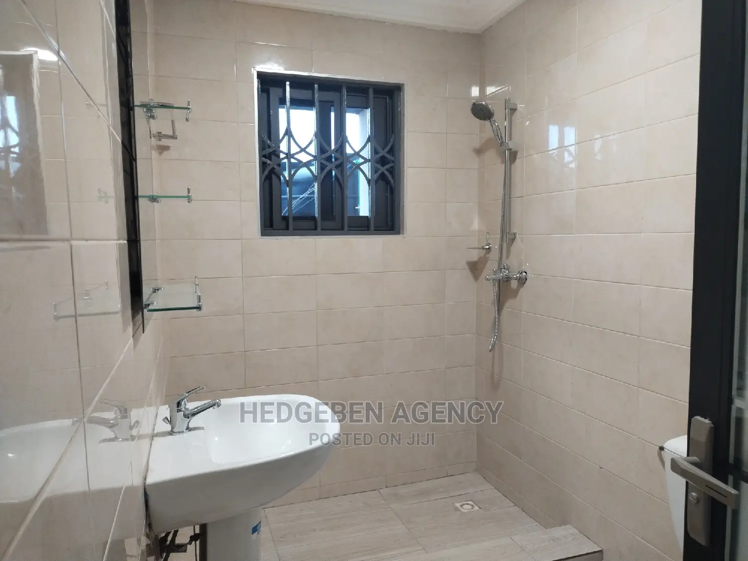3bdrm Apartment in Dansoman for rent