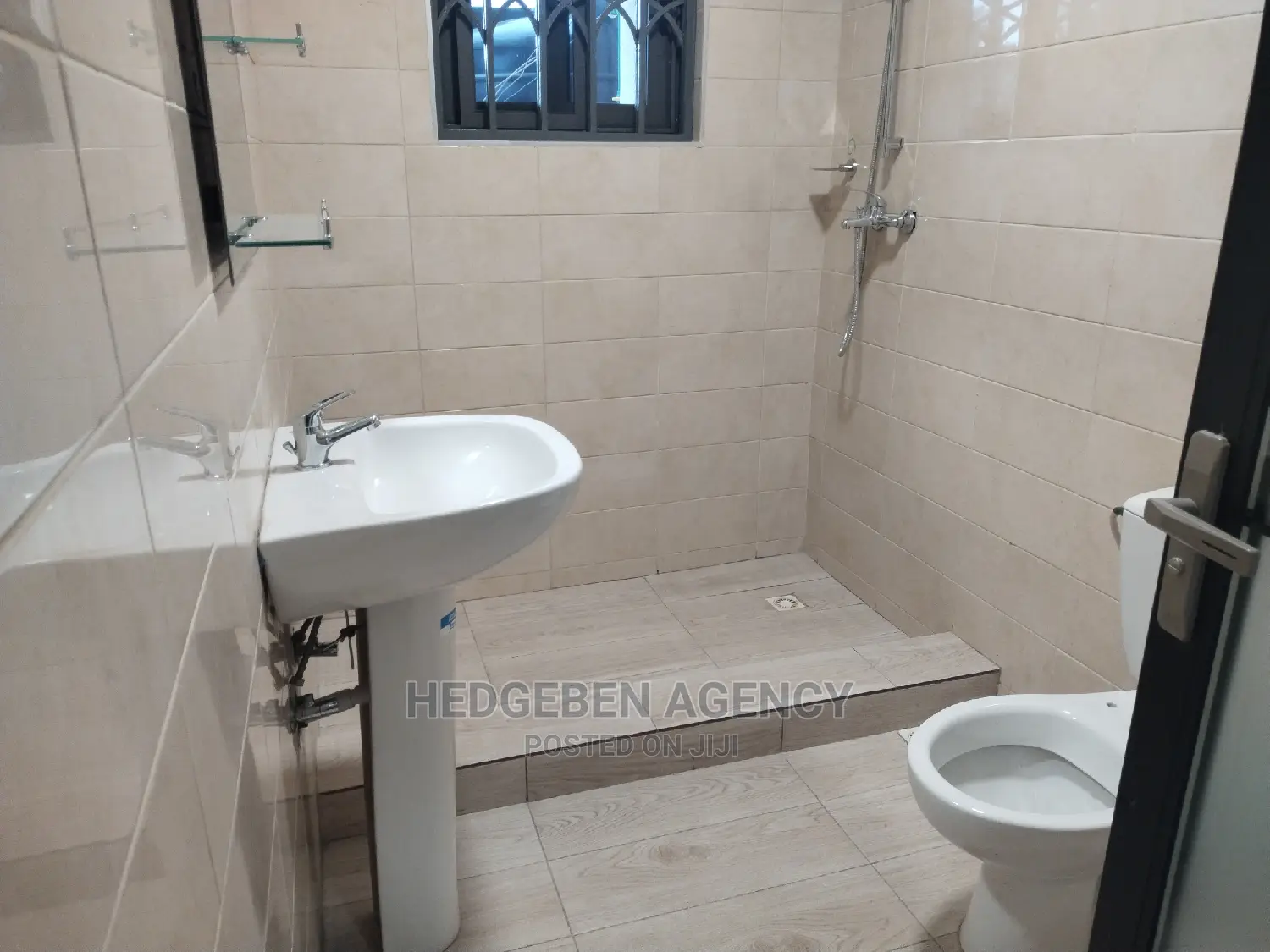 3bdrm Apartment in Dansoman for rent