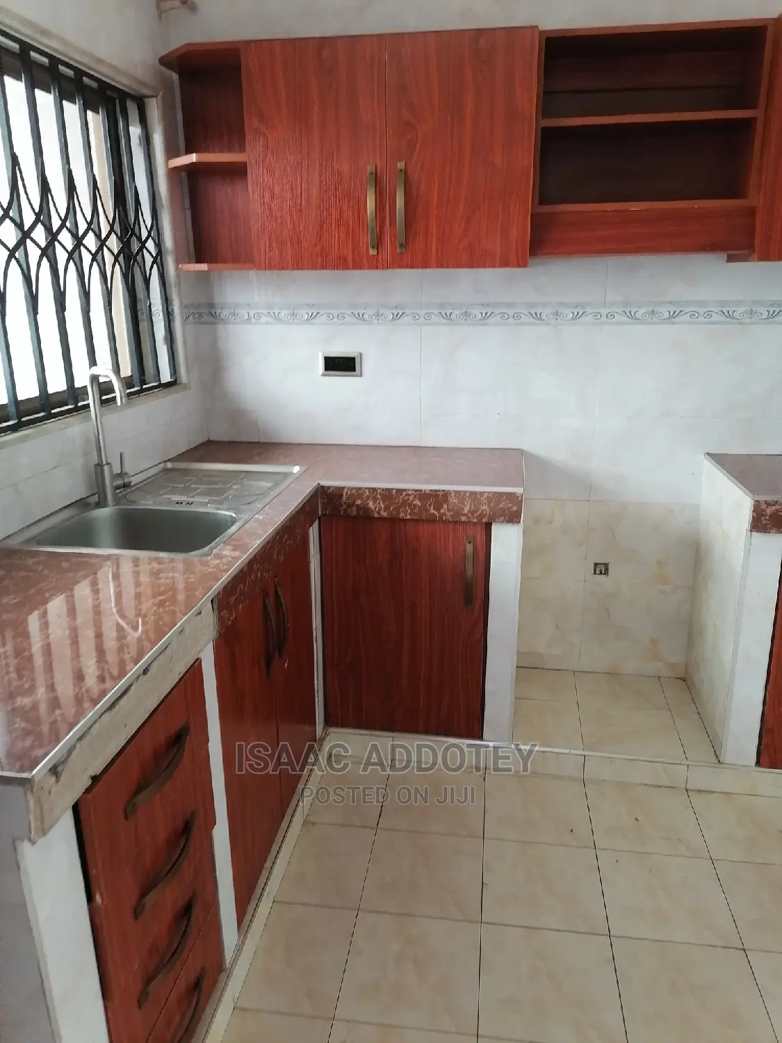 2bdrm Apartment in Tsaado Roundabout, Spintex for rent