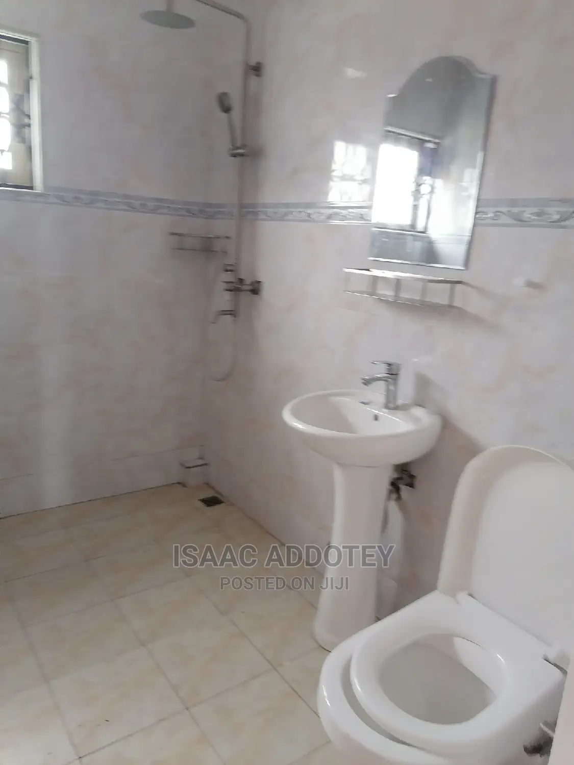 2bdrm Apartment in Tsaado Roundabout, Spintex for rent