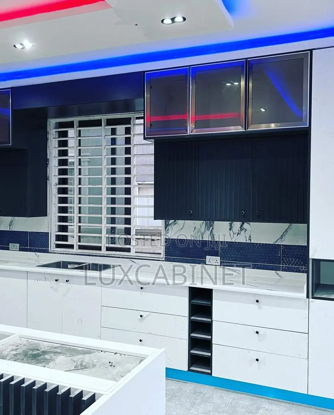 Modern Kitchen Cabinets