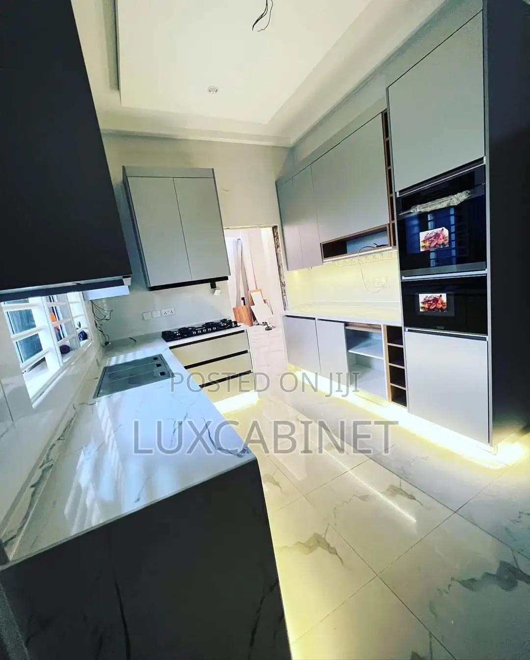 Modern Kitchen Cabinets
