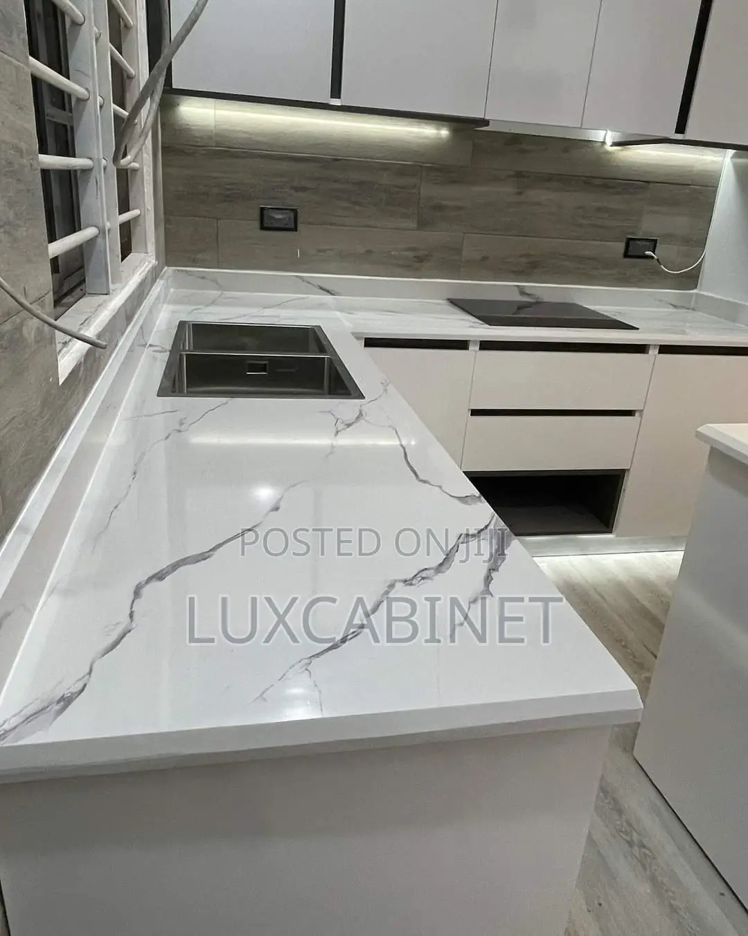 Customize Kitchen Cabinets