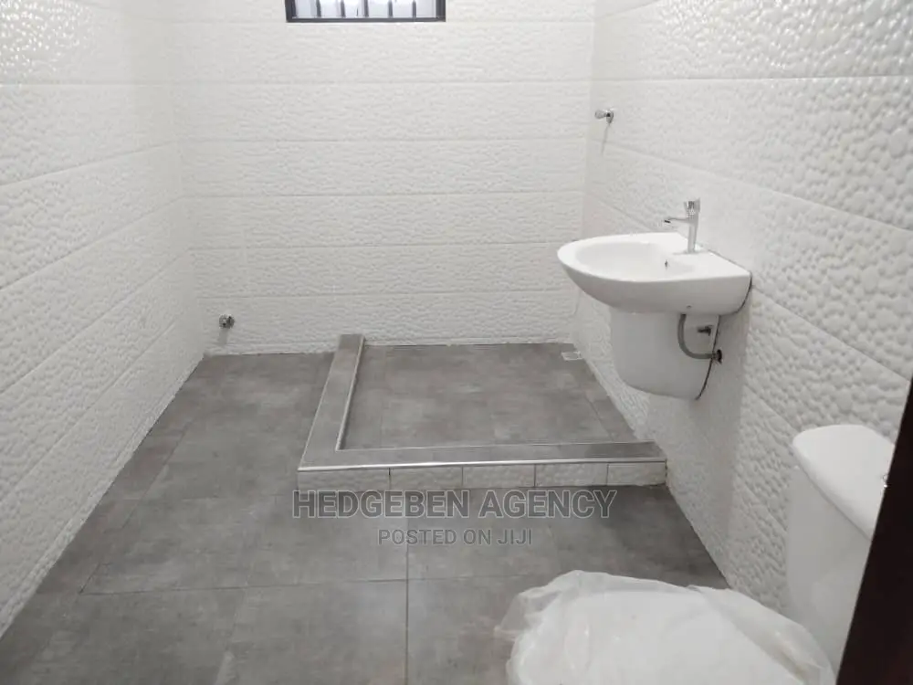 3bdrm Apartment in Oyarifa for rent