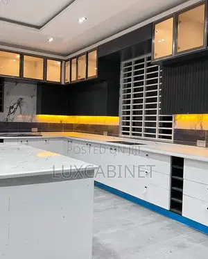 Customize Kitchen Cabinets