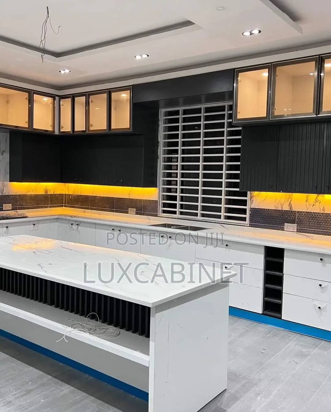 Customize Kitchen Cabinets