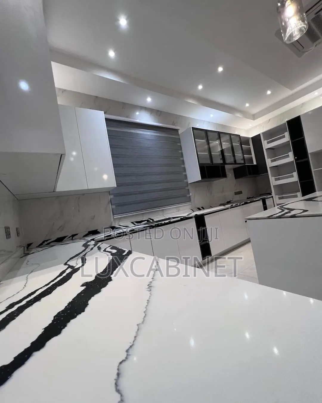 Customize Kitchen Cabinets