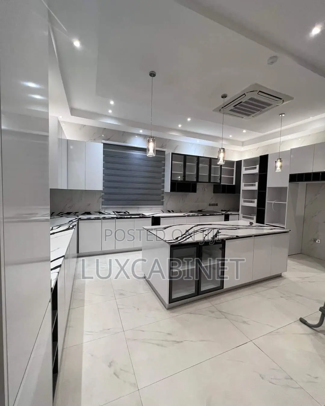 Customize Kitchen Cabinets
