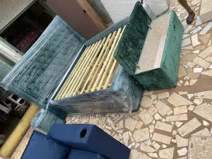 Promotional Queen Bed Frame With Aotoman.