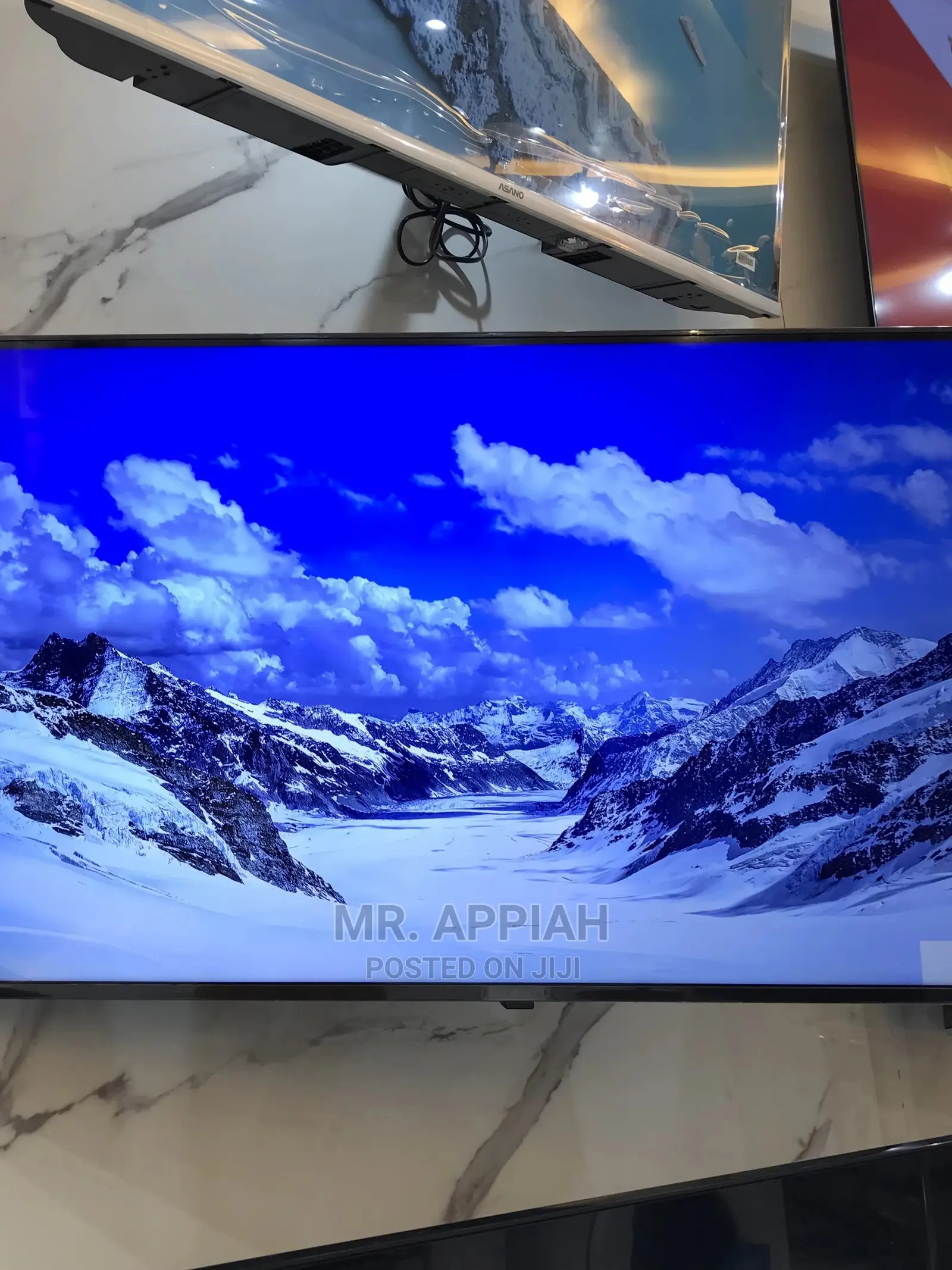 55UQ7000 Mesmeric Newly Sealed Tv