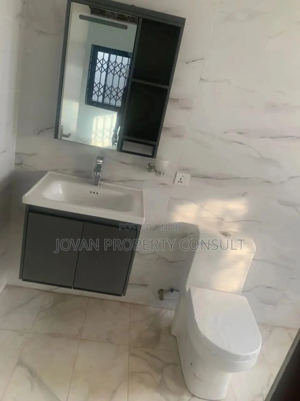 3bdrm House in Pokuase Acp for sale