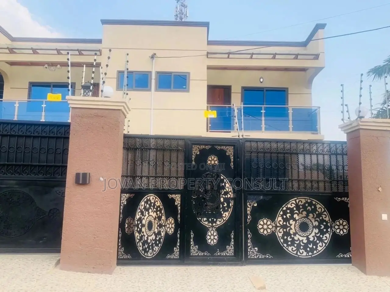 3bdrm House in Pokuase Acp for sale