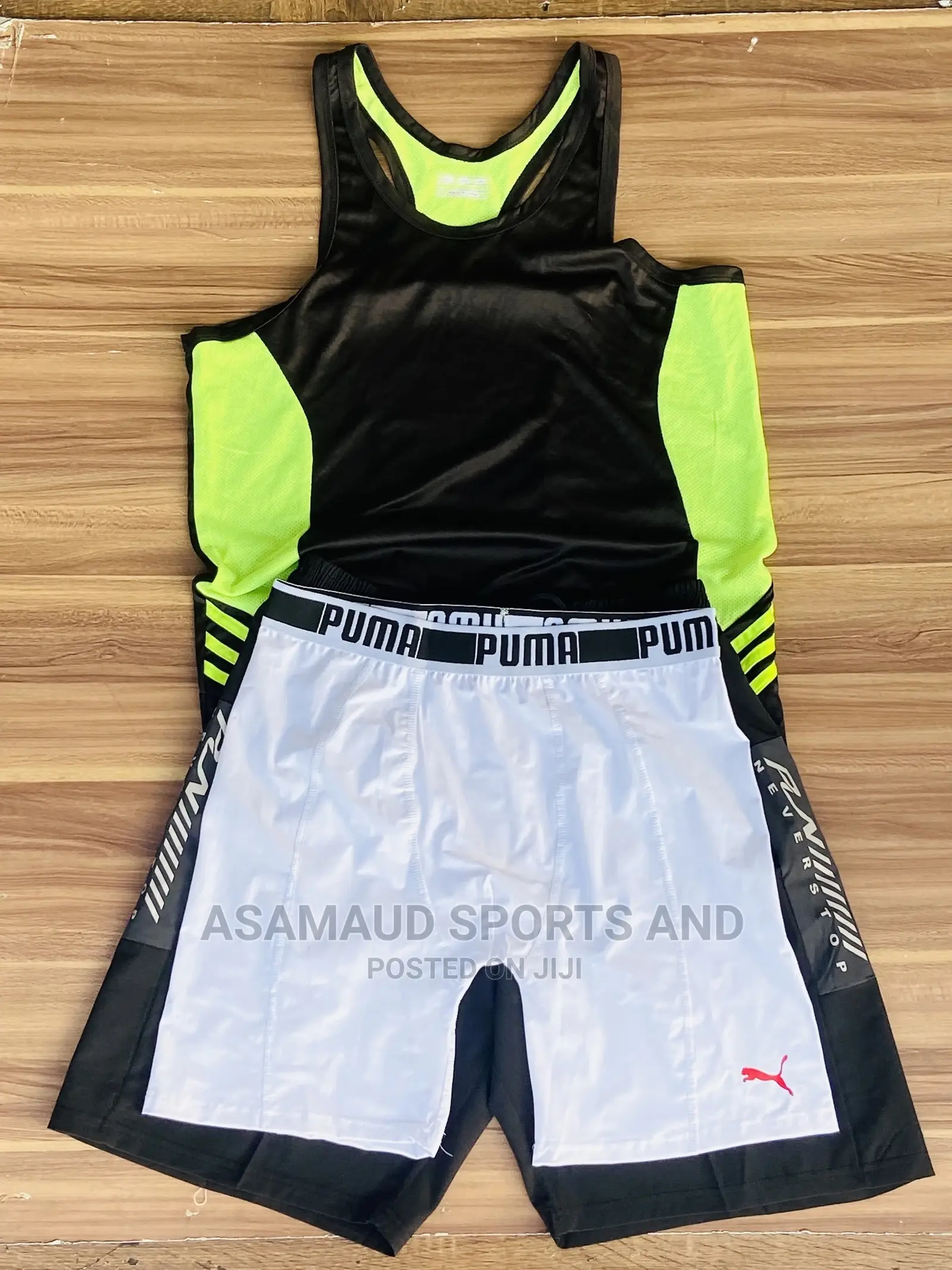 Original Set Of Gym Wear At Cool Price