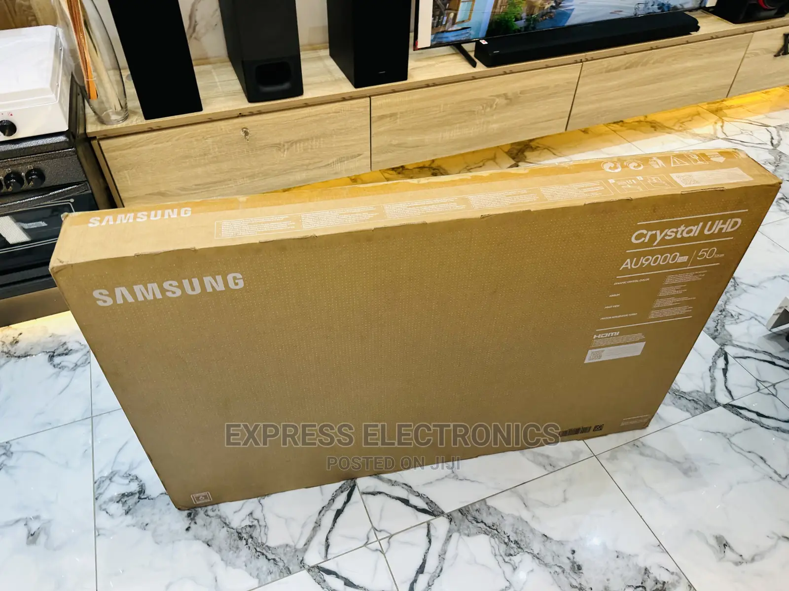 Buy Less on Smart UHD Samsung 50”Au9000 Tv