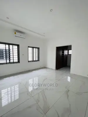 4bdrm House in Adjiriganor for sale
