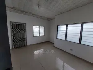 7bdrm House in Amasaman Shikpontele, Ga West Municipal for rent