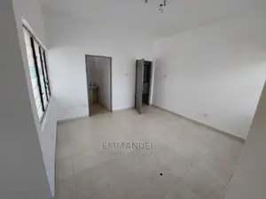 7bdrm House in Amasaman Shikpontele, Ga West Municipal for rent