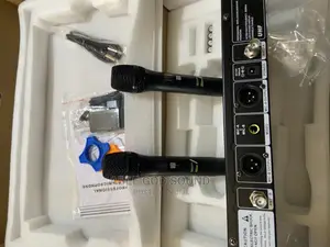 U-712 Shure Digital Wireless Microphone