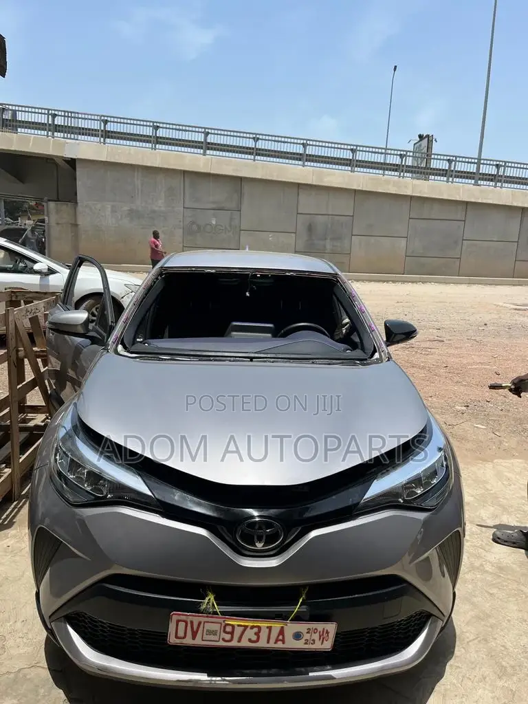 Toyota Chr Windshield