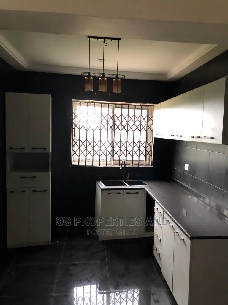 2bdrm Apartment in East Airport for Rent