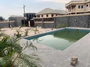 2bdrm Apartment in East Airport for Rent